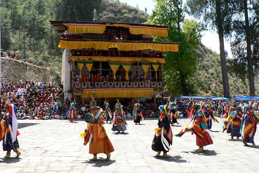 Lễ hội Bhutan (Tshechu), Lễ hội Bhutan, điệu múa mặt nạ